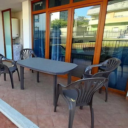 Playa Foz Con Piscina Y Terraza Apartment Exterior photo